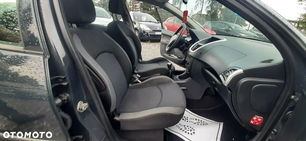 Peugeot 206 plus - 35