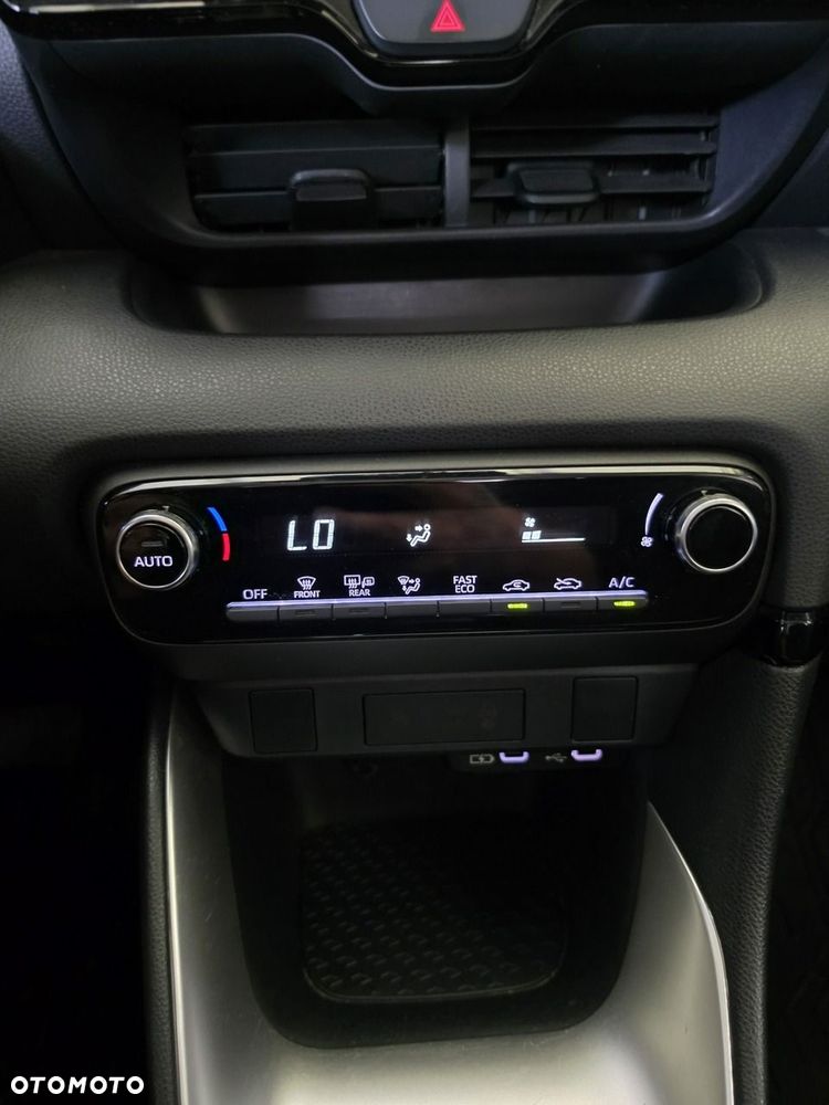 Toyota Yaris Hybrid 1.5 Comfort - 19