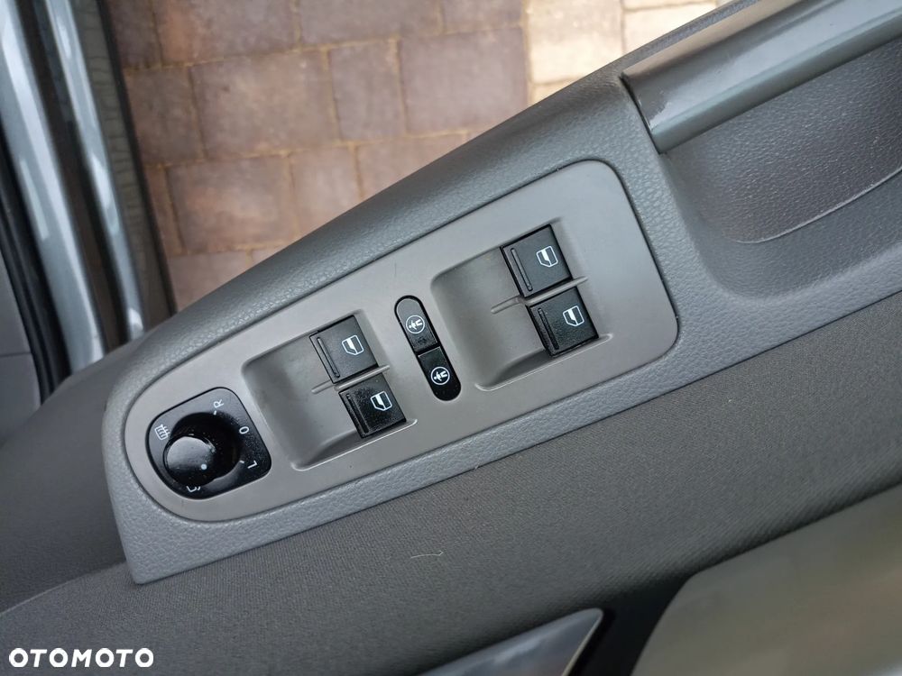 Seat Alhambra 2.0 TDI Ecomotive Sport - 9