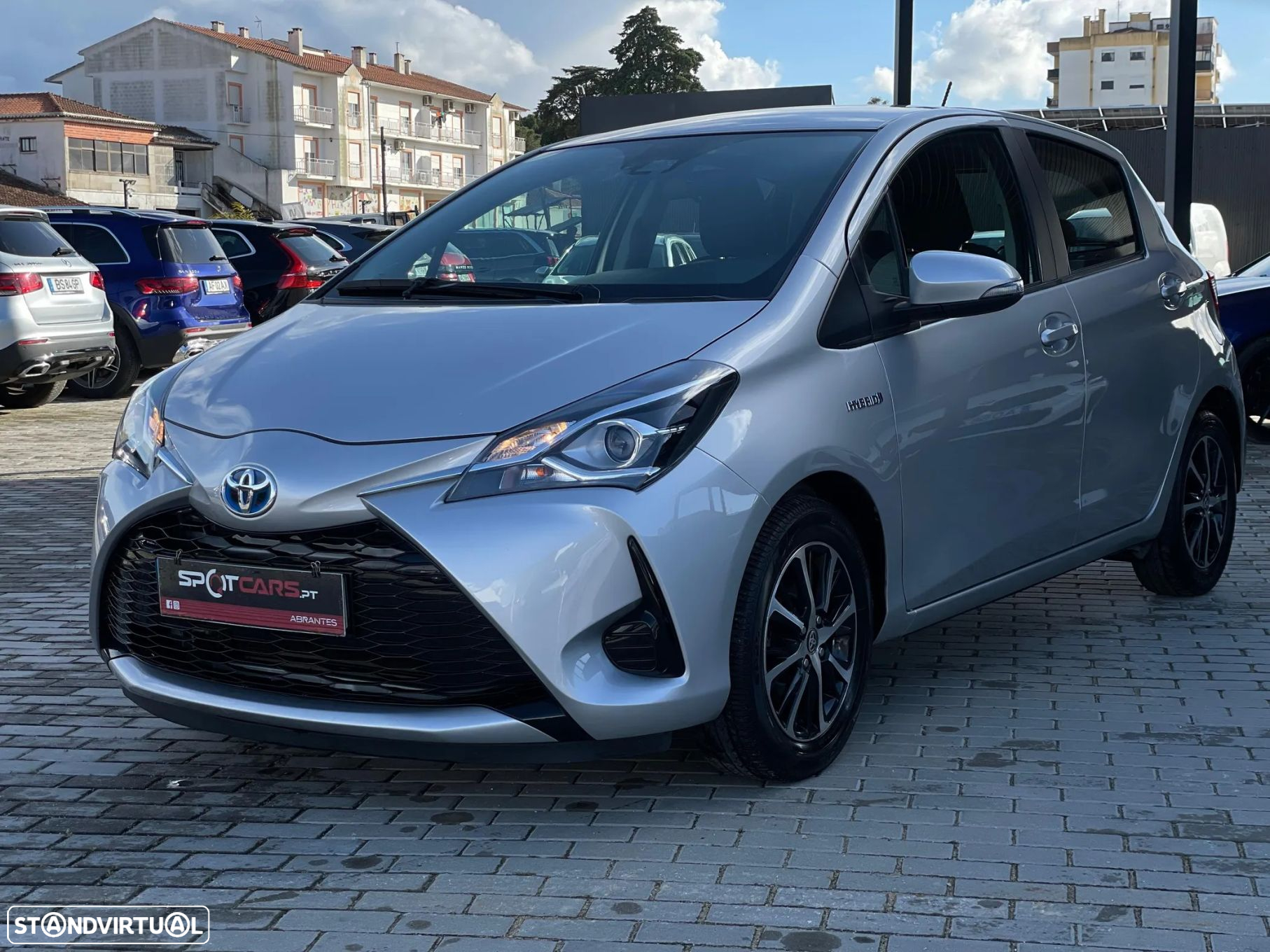 Toyota Yaris 1.5 HSD Comfort+P.Style - 3