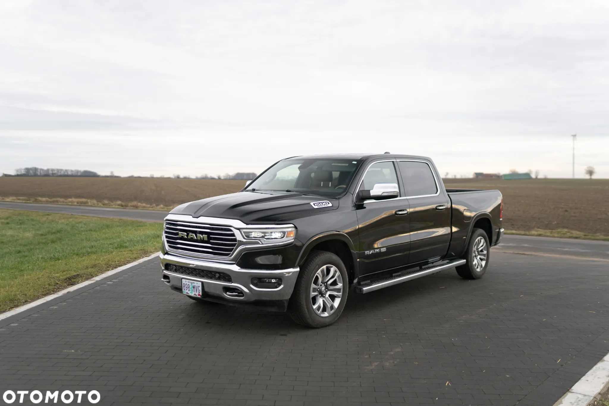 RAM 1500 5.7 Crew Cab Longbed Longhorn Chrome - 27