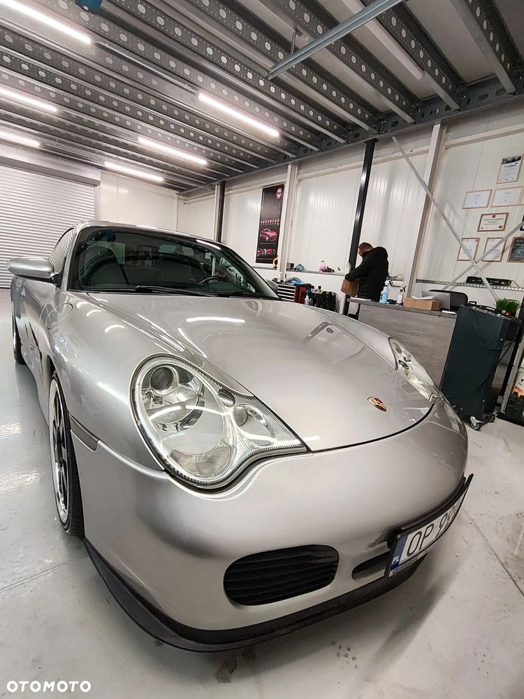 Porsche 911 - 32