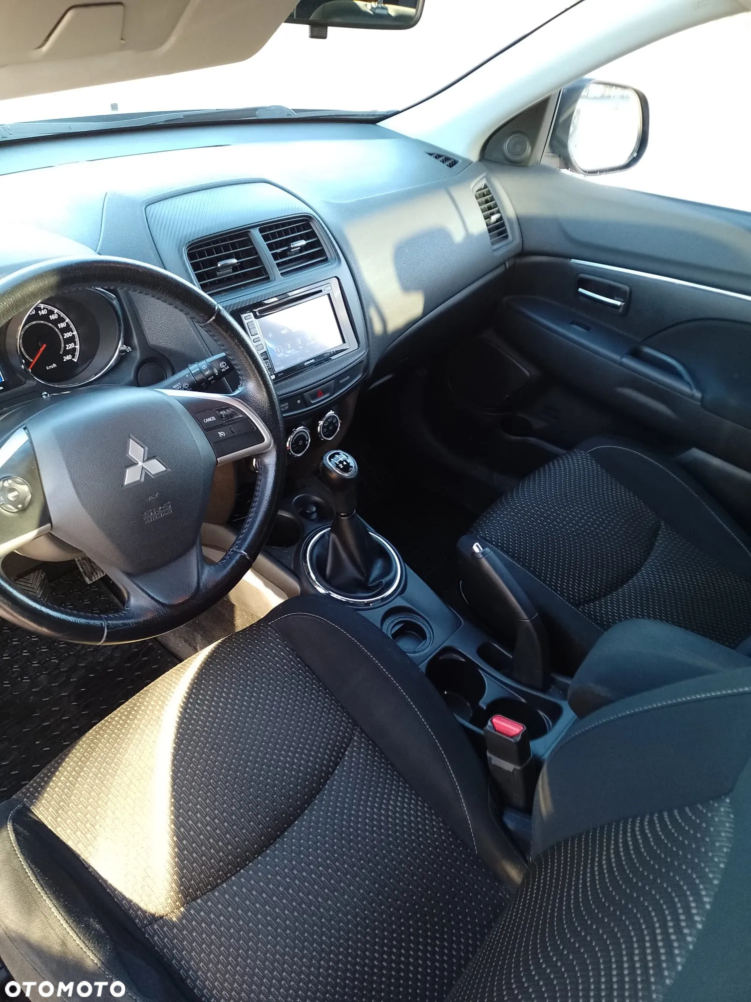 Mitsubishi ASX 1.6 Active - 9