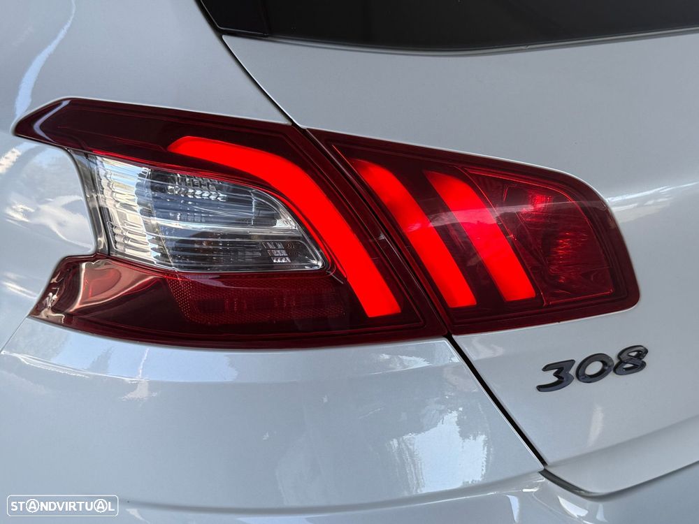 Peugeot 308 - 45