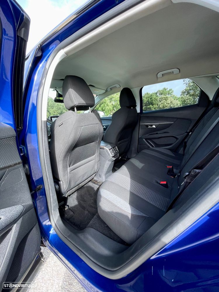 Peugeot 3008 BlueHDi 130 Stop & Start EAT8 Allure - 19