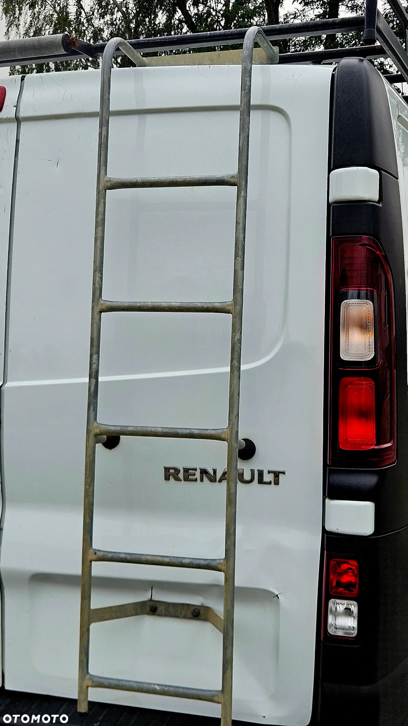Renault Trafic - 23