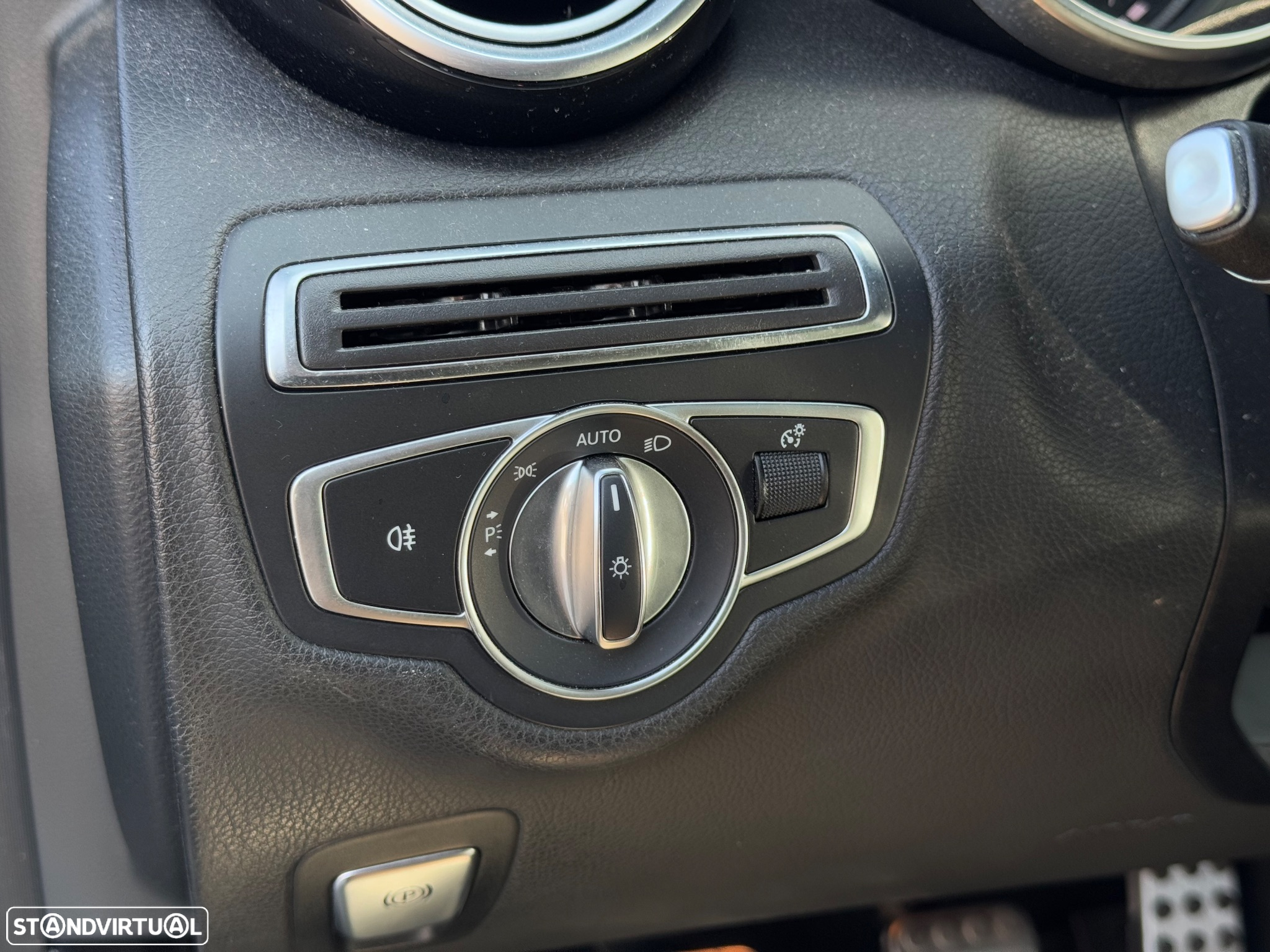 Mercedes-Benz C 220 d AMG Line - 19