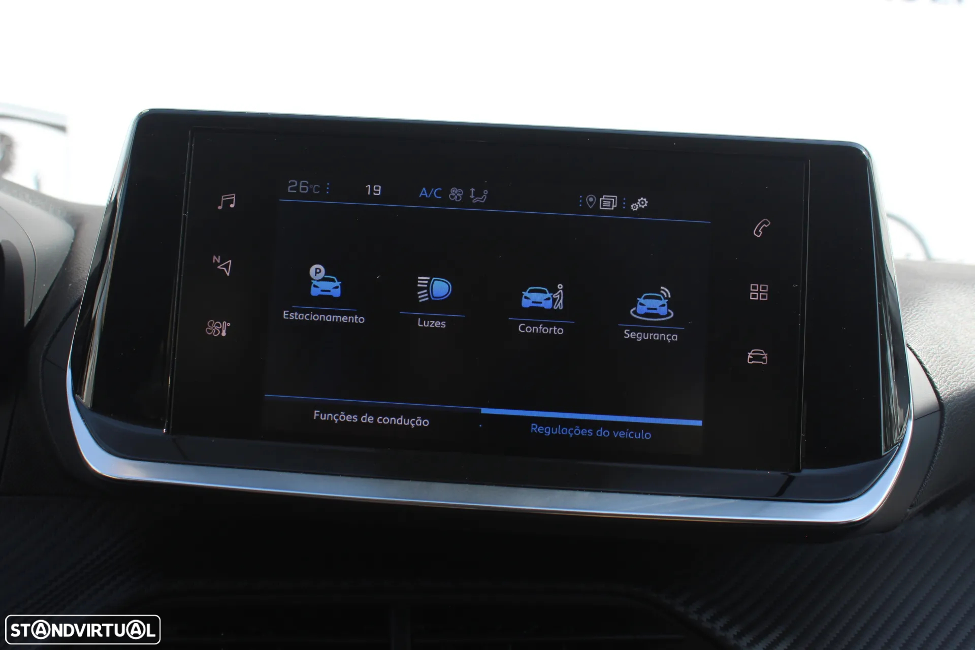 Peugeot 208 PureTech 100 Allure - 32