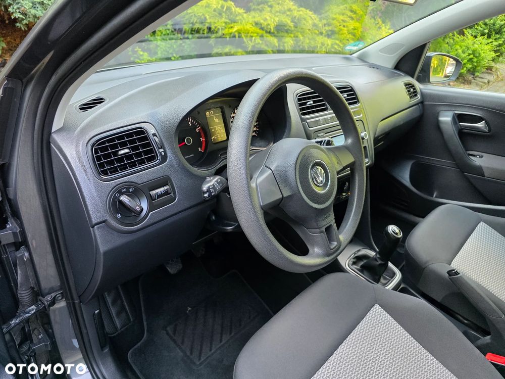 Volkswagen Polo 1.2 Comfortline - 27