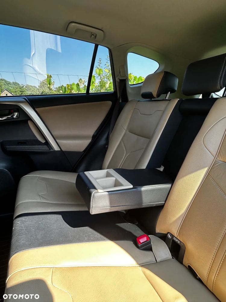 Toyota RAV4 - 5