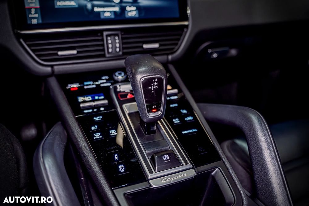 Porsche Cayenne S Tiptronic S - 26