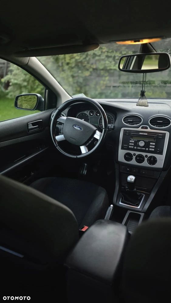 Ford Focus - 10