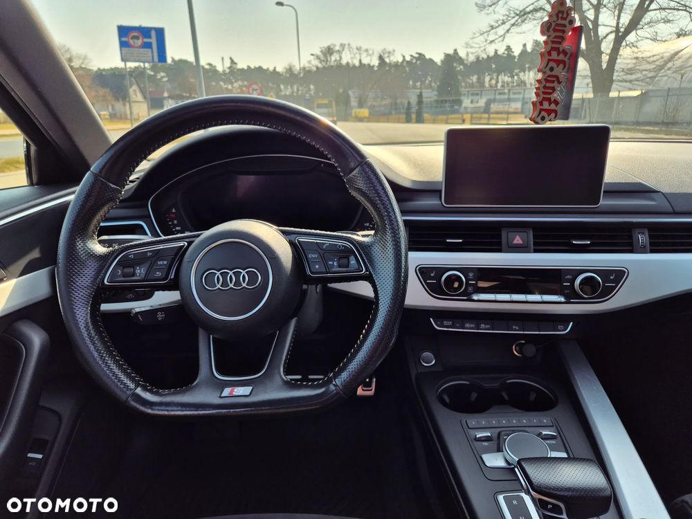 Audi A4 Avant 2.0 TDI Sport S tronic - 12