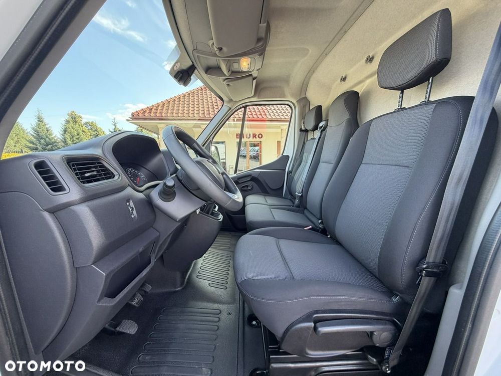 Renault Master - 24