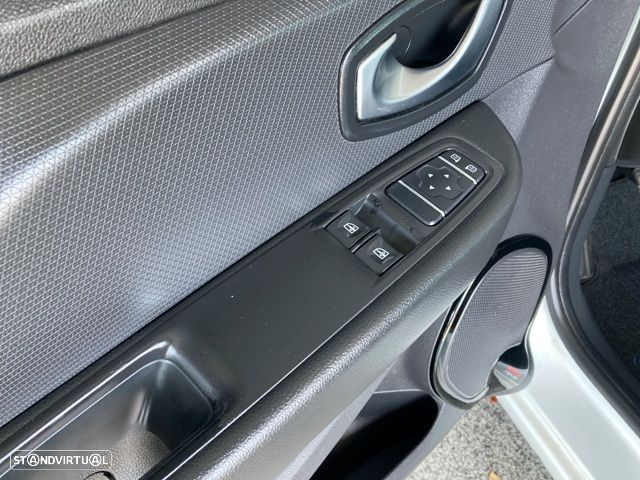 Renault Clio (Energy) TCe 90 Start & Stop LIMITED - 23
