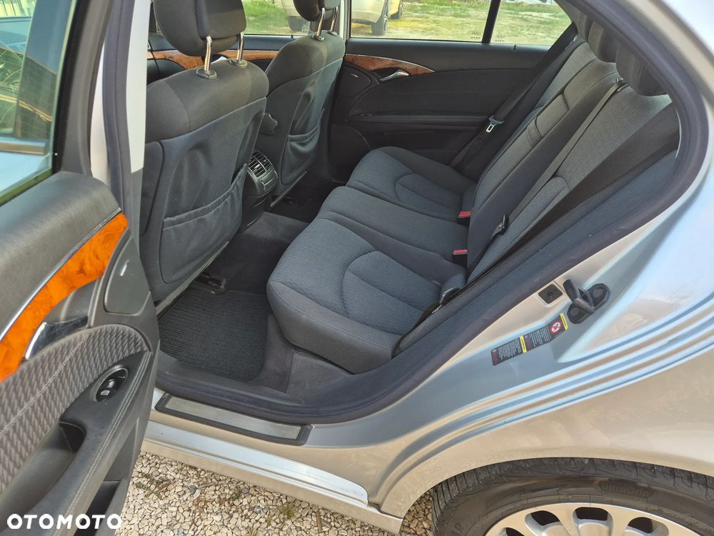 Mercedes-Benz Klasa E 200 Kompressor Elegance Sport Edition - 11