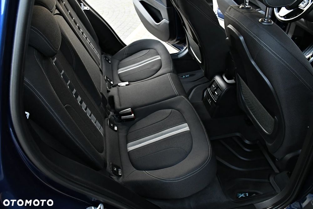 BMW X1 sDrive18i GPF Advantage - 20