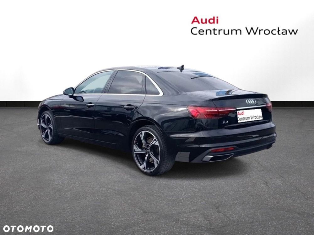 Audi A4 Limousine - 4