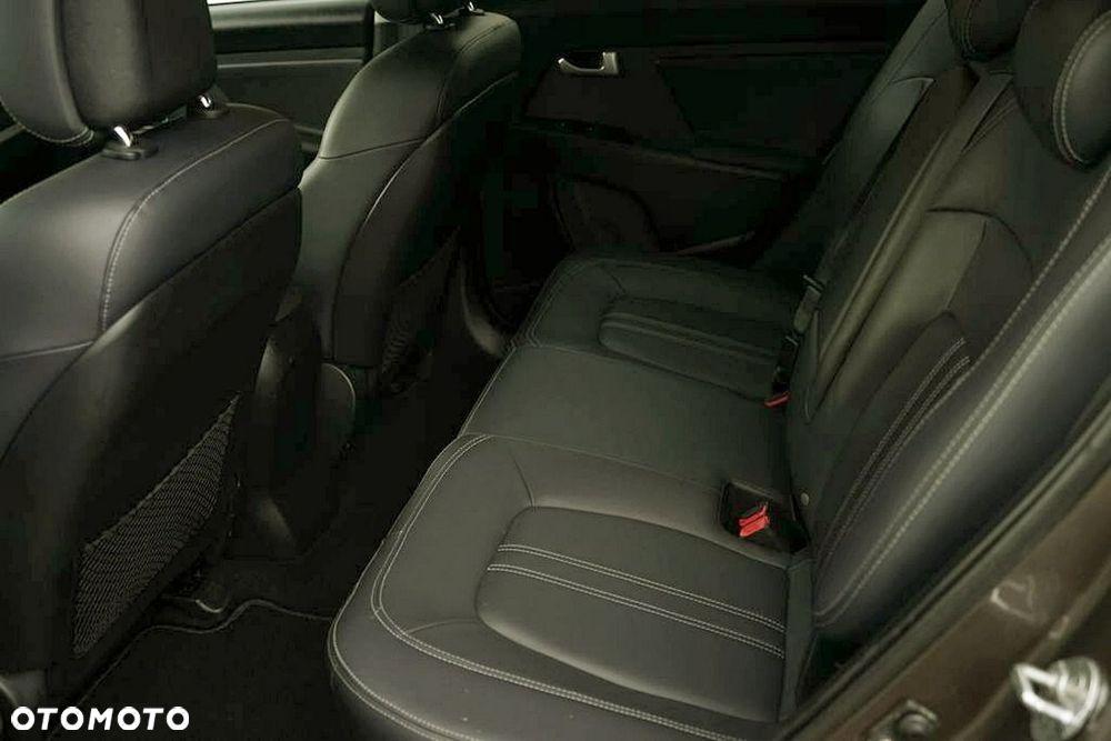 Kia Sportage - 16