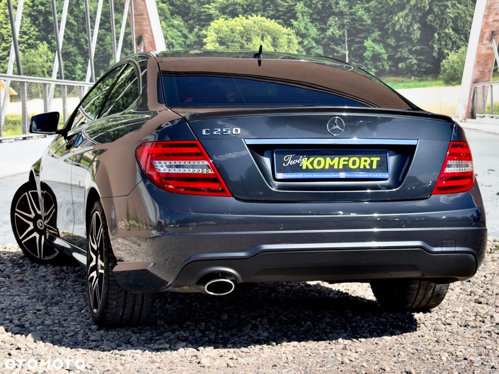 Mercedes-Benz Klasa C 250 Sport 7G-TRONIC - 15