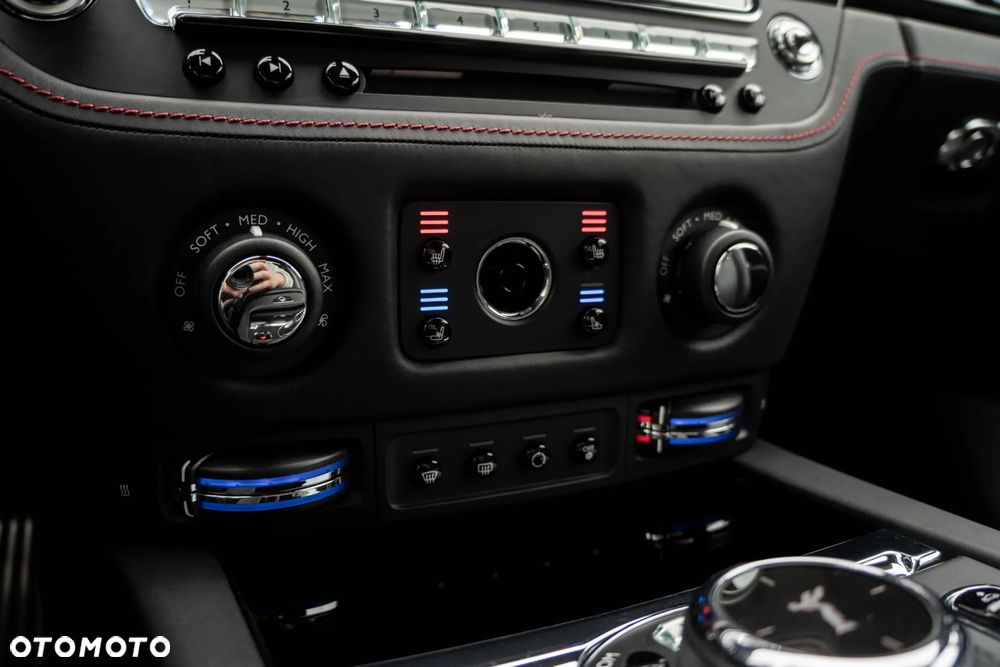 Rolls-Royce Wraith - 29