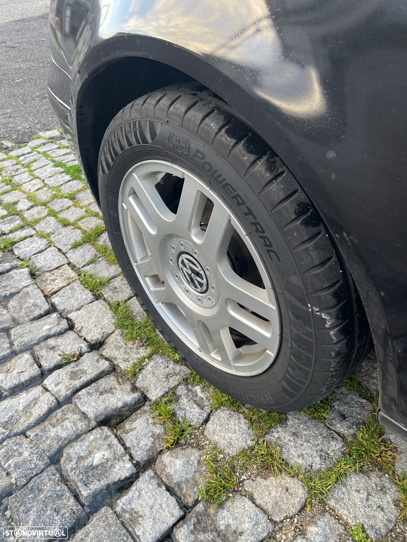 VW Golf 1.4i 25 Anos - 13