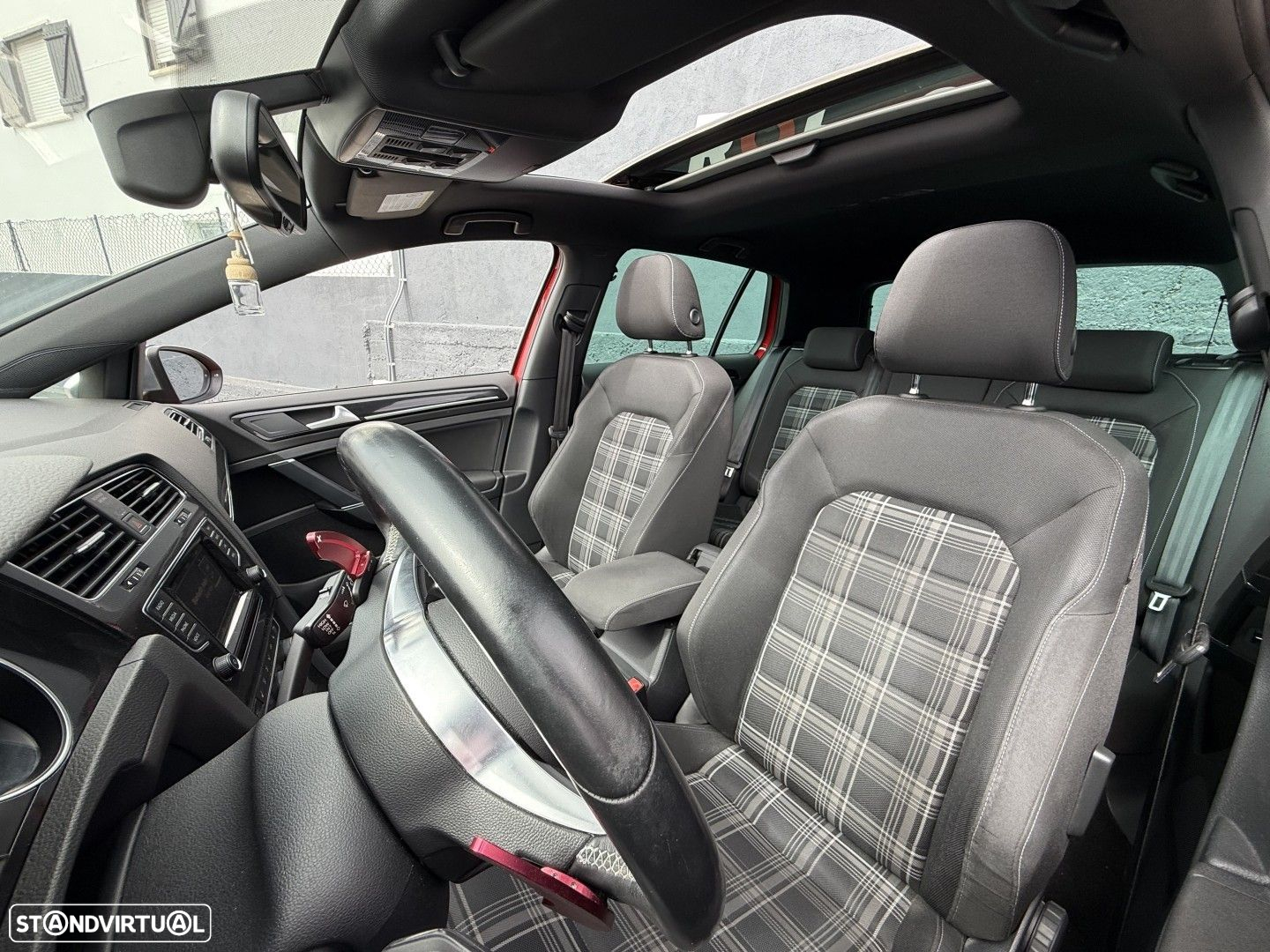 VW Golf 2.0 TDI GTD DSG - 6
