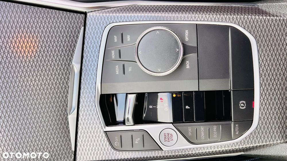 BMW Seria 3 320d xDrive M Sport Shadow sport - 32