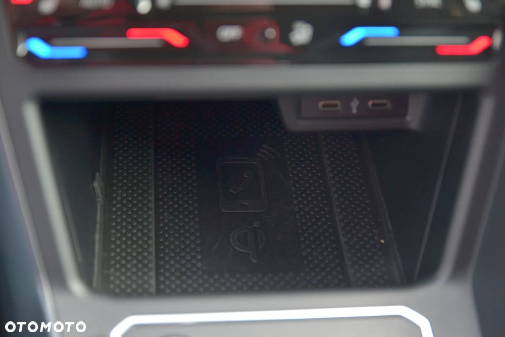 Volkswagen Taigo 1.5 TSI ACT R-Line DSG - 23