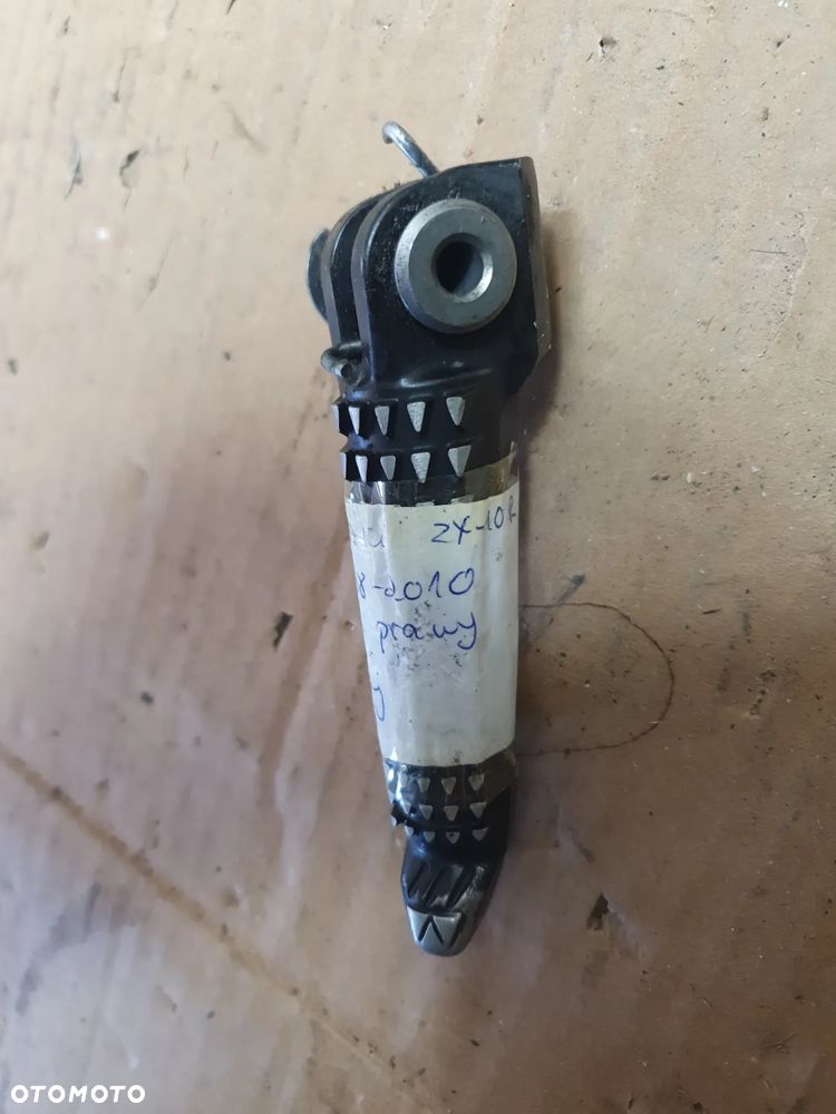 Kawasaki zx 10 r 2008 2010 podnóżek prawy kierowcy - 3