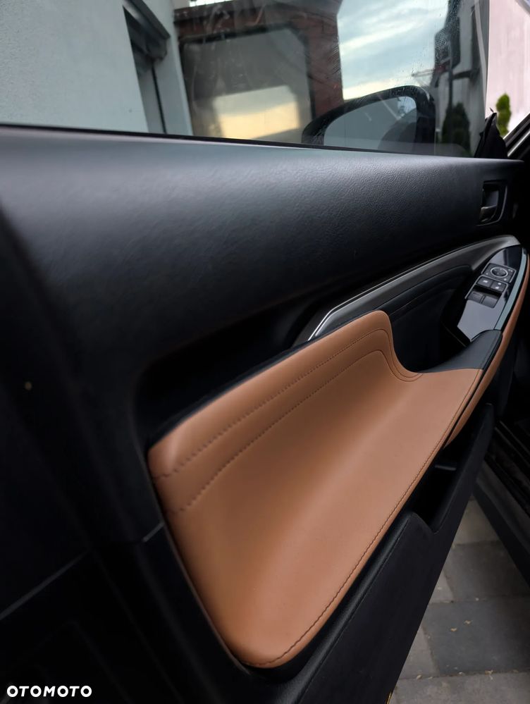 Lexus RC 200t / 300 Elegance - 22