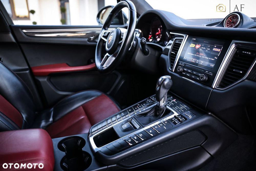 Porsche Macan - 28