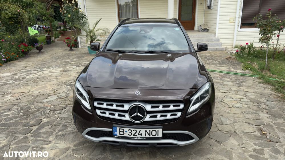 Mercedes-Benz GLA 220 d 4MATIC Aut. - 1