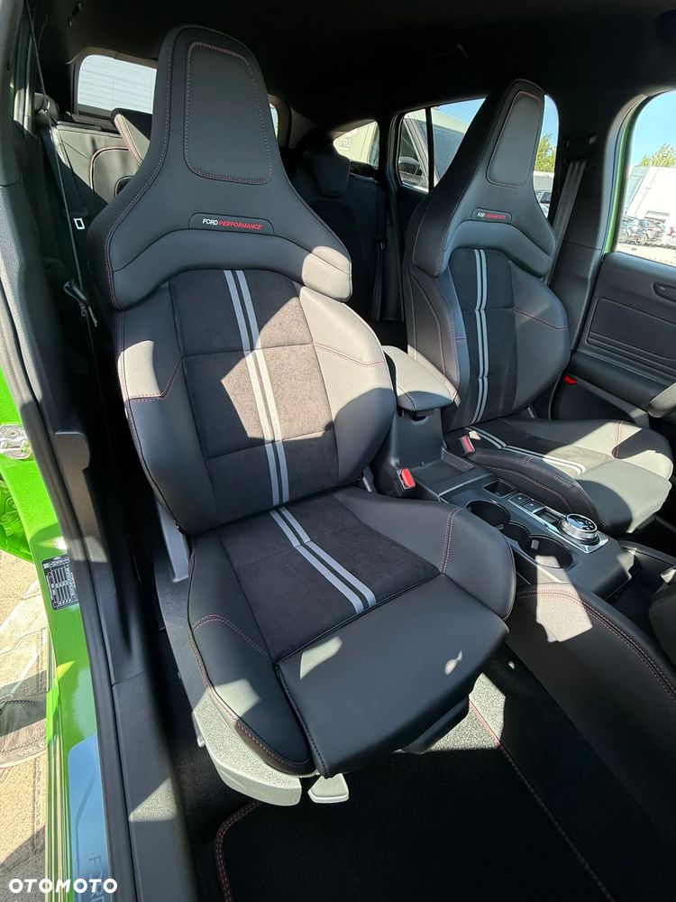 Ford Focus 2.3 EcoBoost ST X - 22