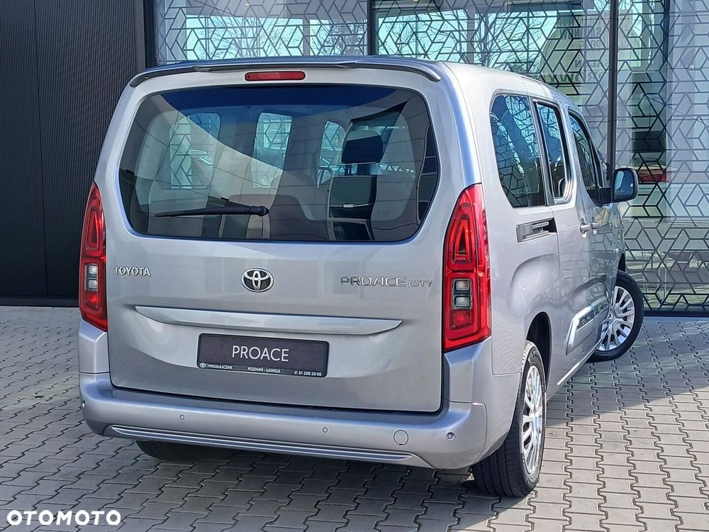Toyota Proace City Verso Long 1.5 D-4D Business - 12