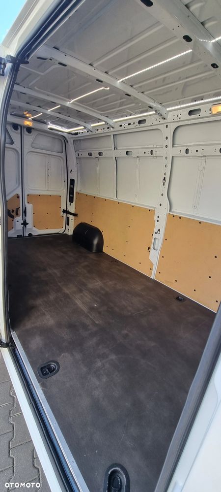 Renault Master - 25