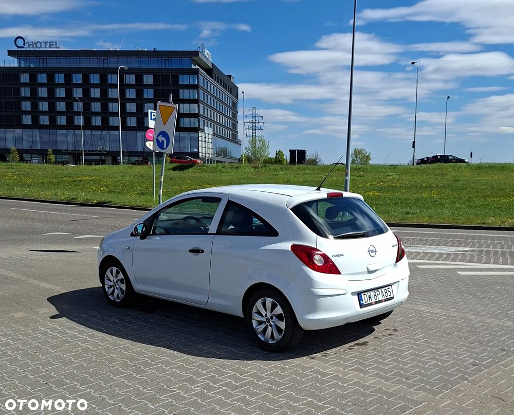 Opel Corsa 1.0 12V Essentia - 6