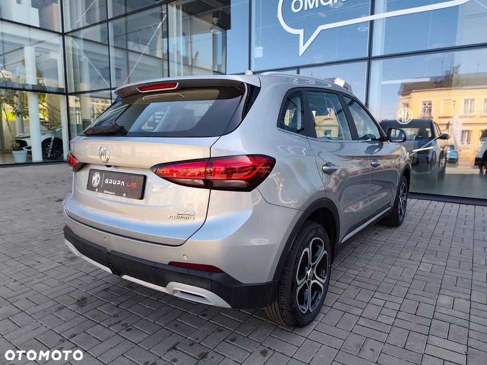 MG ZS Hybrid+ - 8