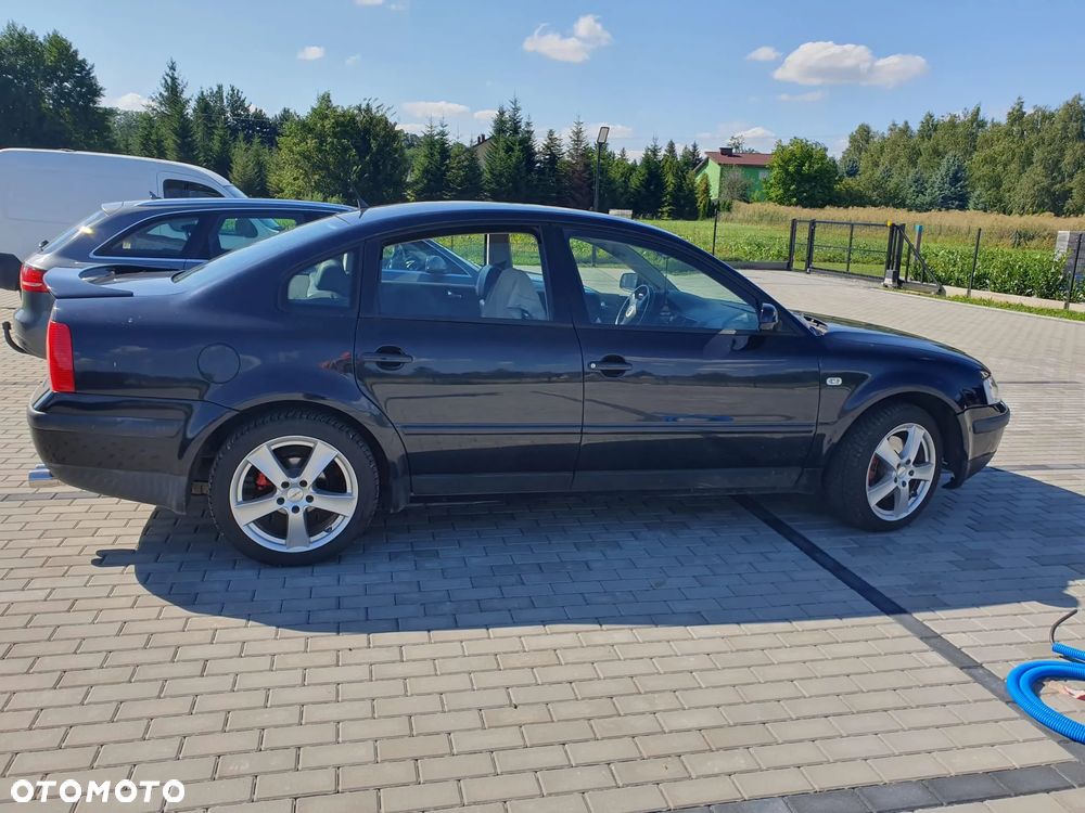 Volkswagen Passat - 3