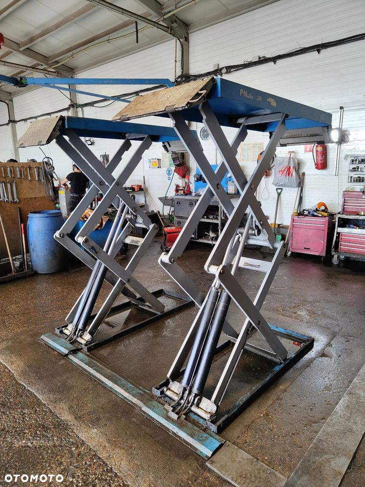 Podnośnik nożycowy naposadzkowy Nortec Pro PN3000A 3T - Rok 2019 - 14