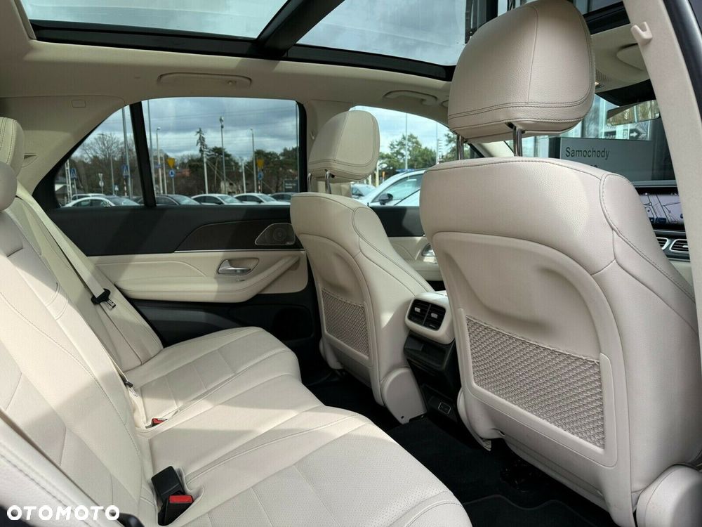 Mercedes-Benz GLE - 13