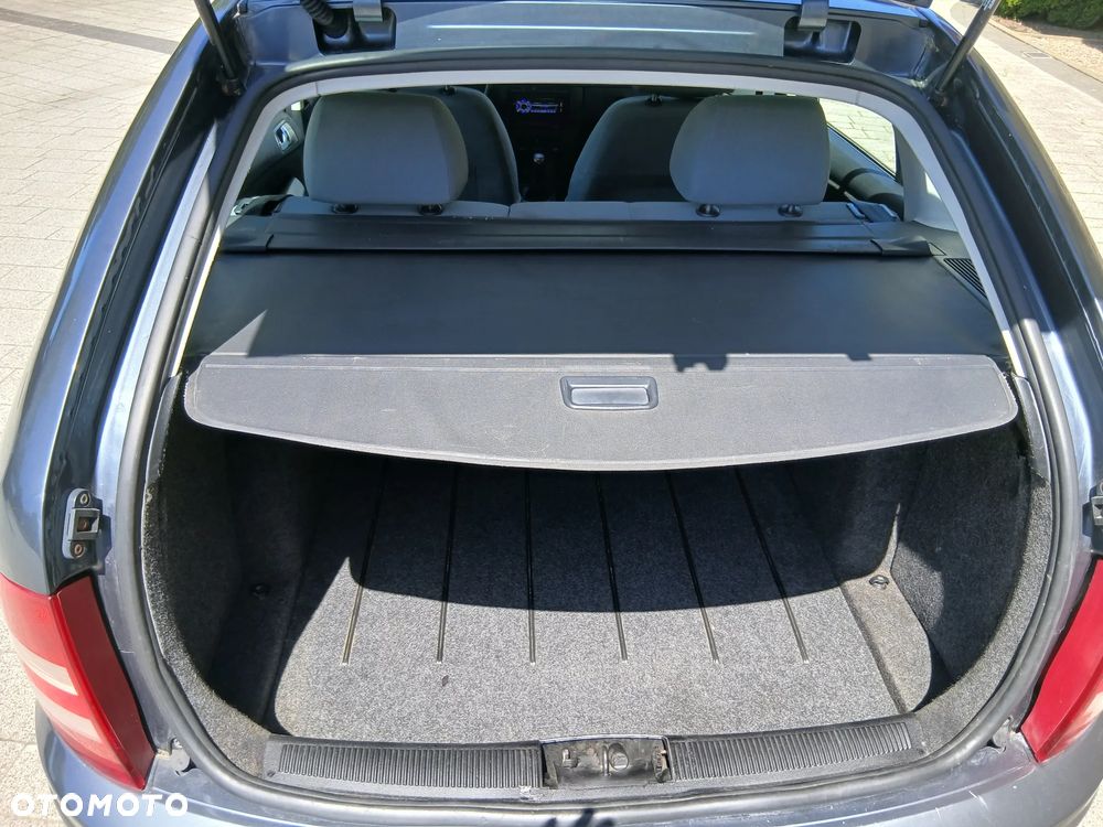 Skoda Fabia 1.4 16V Combi Elegance - 17