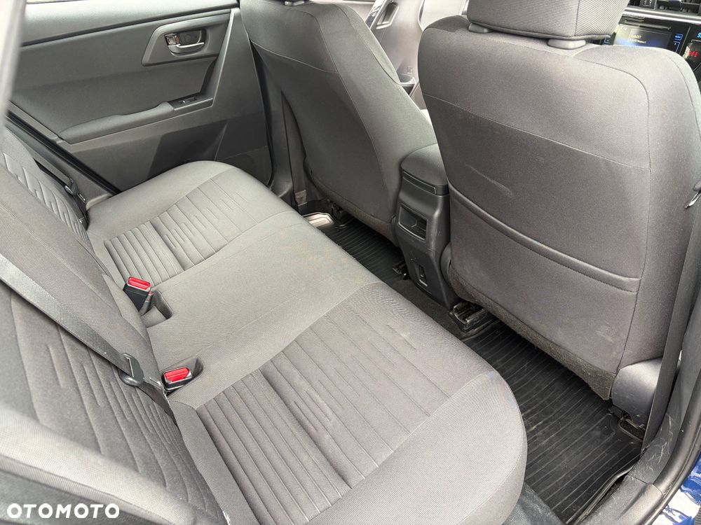 Toyota Auris - 18