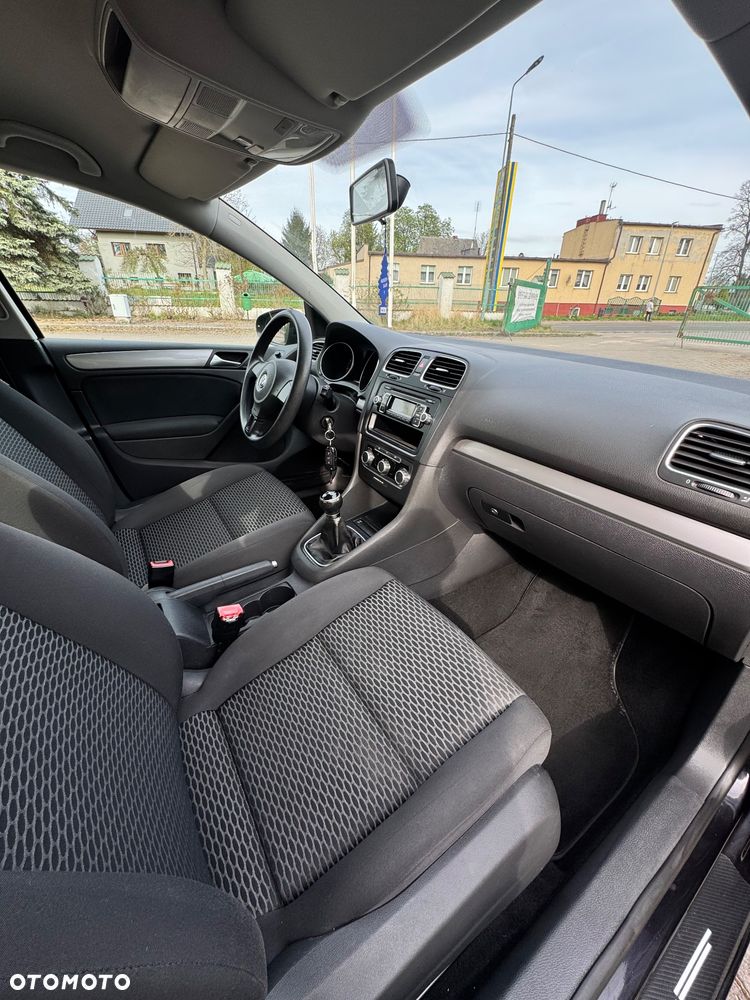 Volkswagen Golf 1.4 MATCH - 9