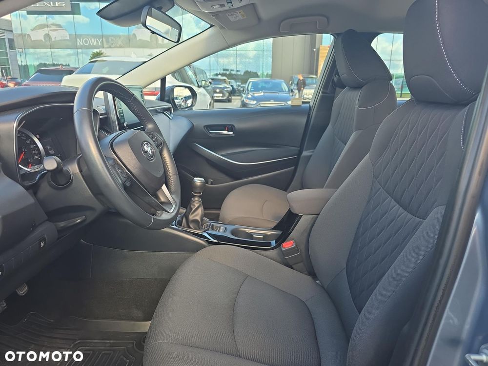 Toyota Corolla - 15