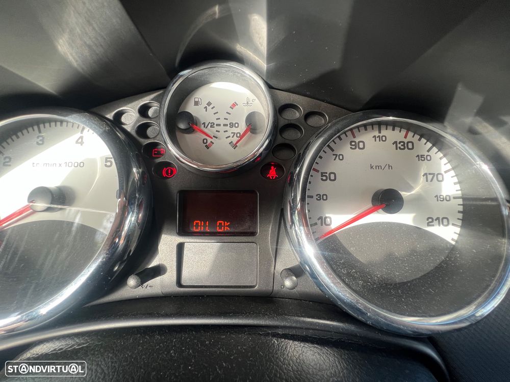 Peugeot 207 1.4 16V SE Sportium - 13