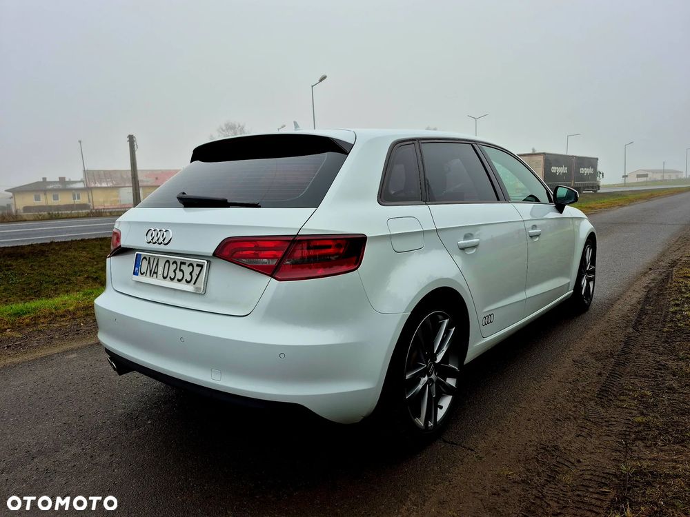 Audi A3 Sportback - 6