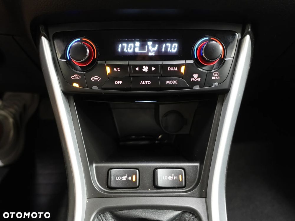 Suzuki SX4 S-Cross 1.6 VVT 4x4 Comfort - 33