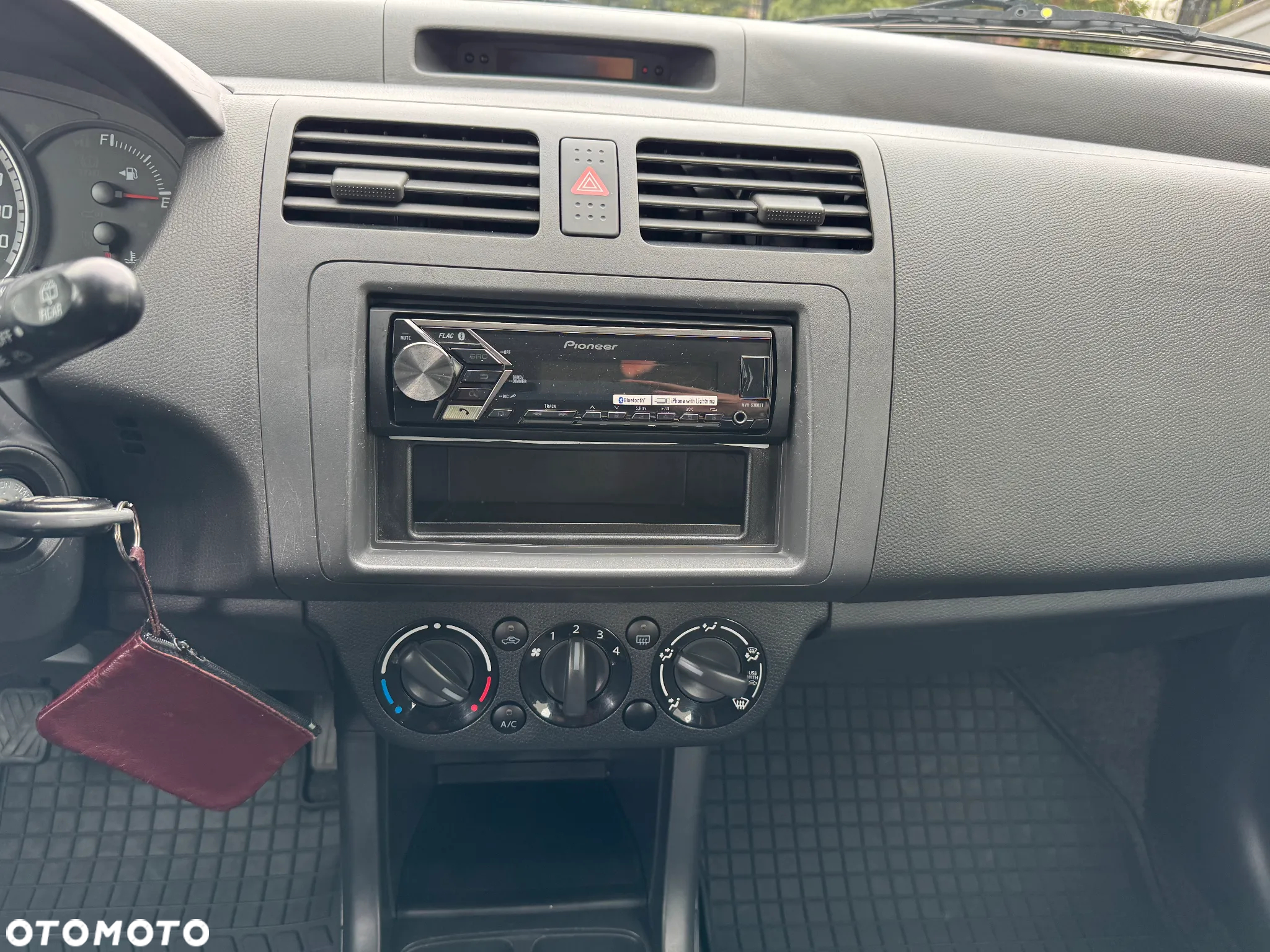 Suzuki Swift 1.3 DDiS Comfort - 25