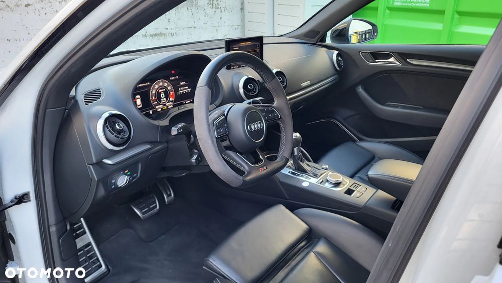 Audi RS3 Sportback 2.5 TFSI Quattro S tronic - 37